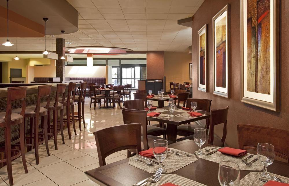 Four Points By Sheraton Milwaukee North Shore Brown Deer Εξωτερικό φωτογραφία