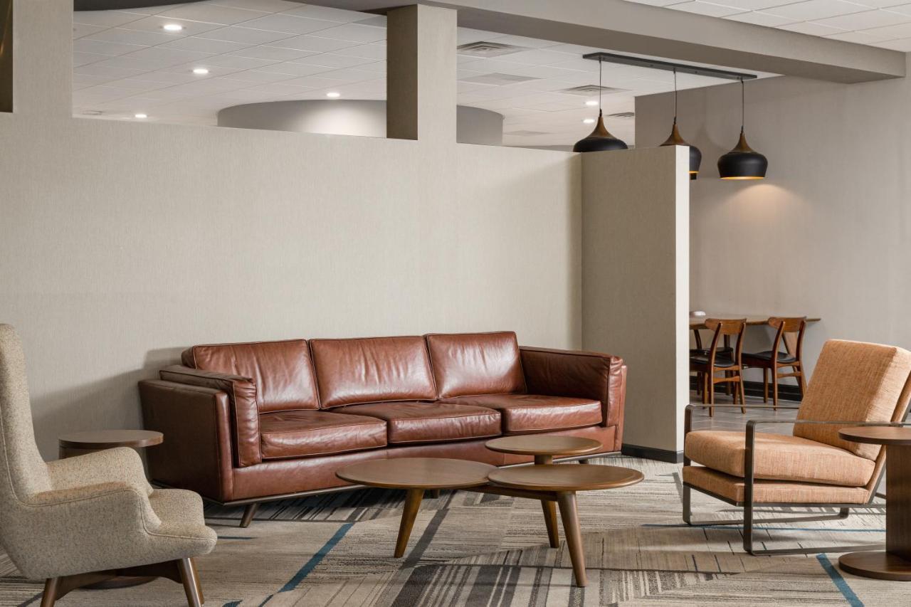 Four Points By Sheraton Milwaukee North Shore Brown Deer Εξωτερικό φωτογραφία